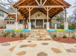 124 Country Vista Cir, Burleson, TX 76028
