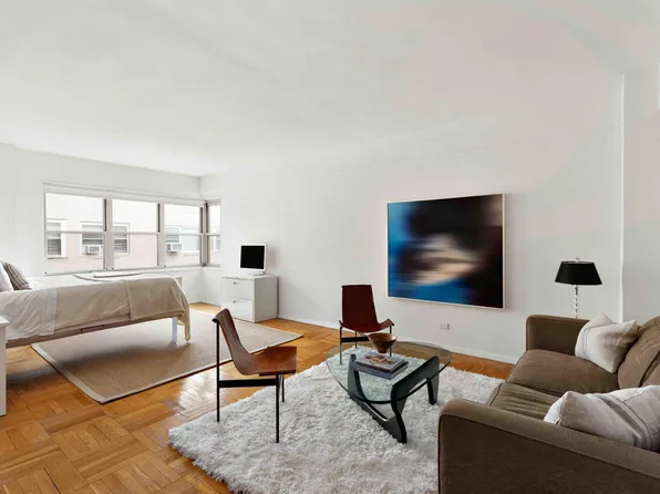 11 Fifth Avenue 11A image 1 of 9