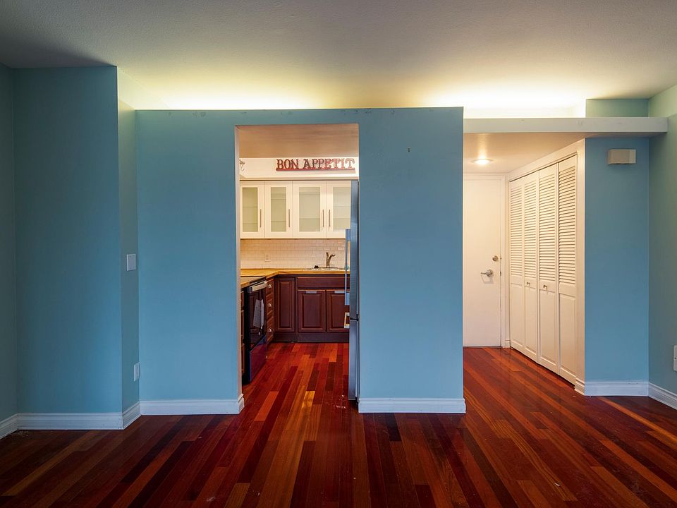 1st image of 10109 NE 12th St #4