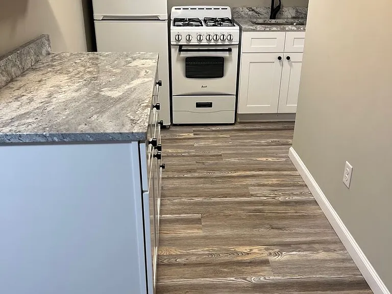 1136 Prospect St — Photo 33