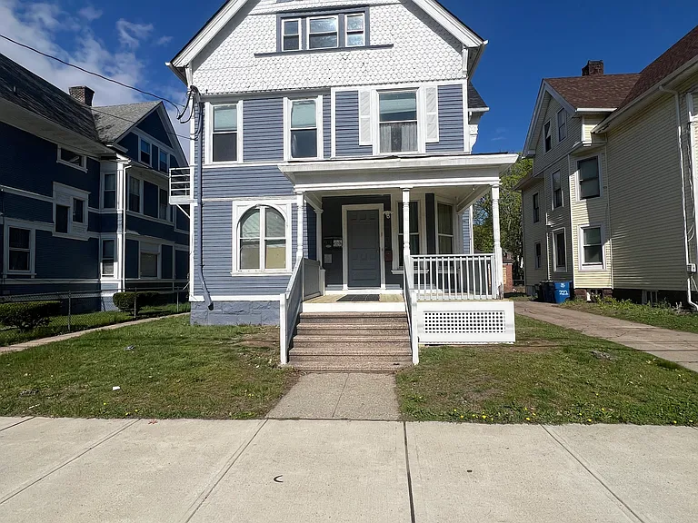 220 Sherman Ave #1 — Photo 13