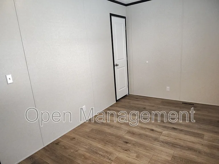 120 Terry Blvd #4 — Photo 15