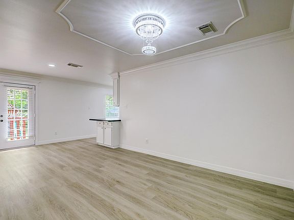 4th image of 7442 Tall Pines Dr