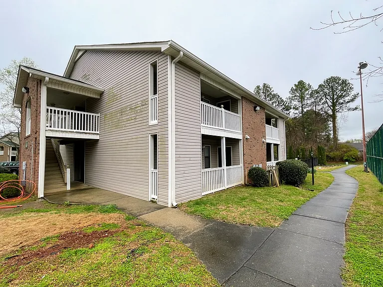 6634 Willow Pointe Dr NW #1-F — Photo 16
