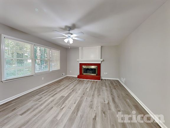 3rd image of 3560 Erdly Ln