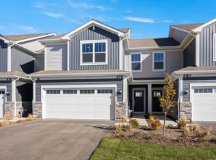 678 Cassia Ct, Crystal Lake, IL 60012