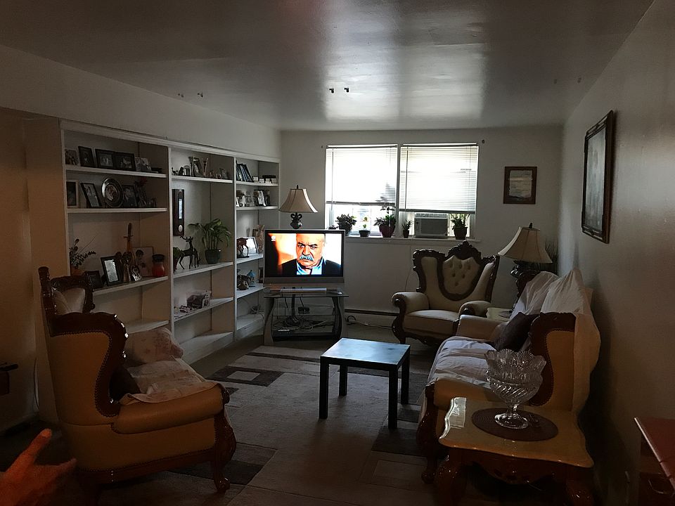 1st image of 13411 Dahlia Ave APT A