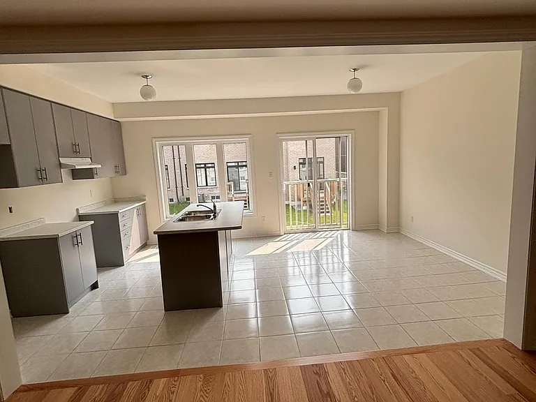 1141 Cameo St — Photo 8