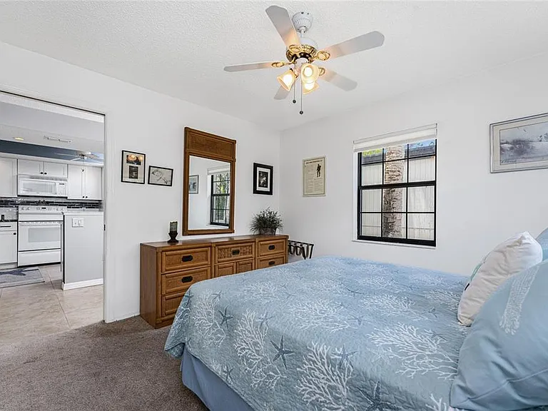 511 Pine Hollow Cir #511 — Photo 35