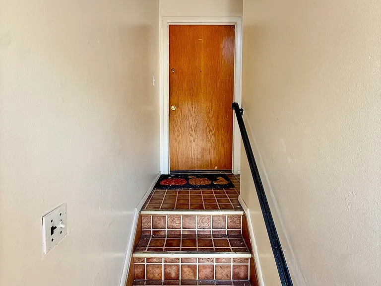 704 Port Richmond Ave #2 — Photo 11