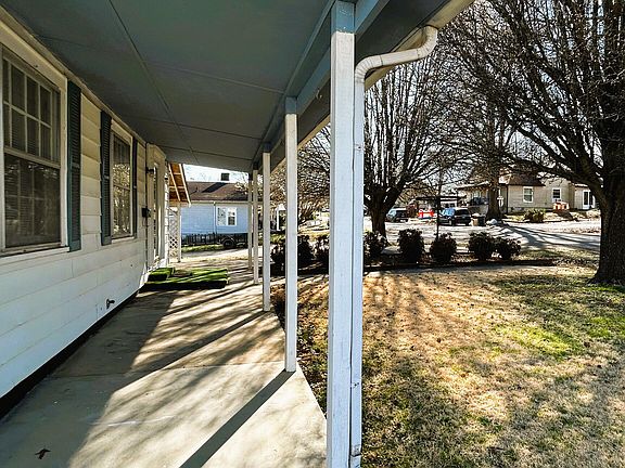 5th image of 331 Louisiana Ave