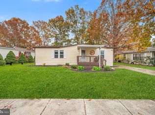 4 Locust Ct, Mays Landing, NJ 08330