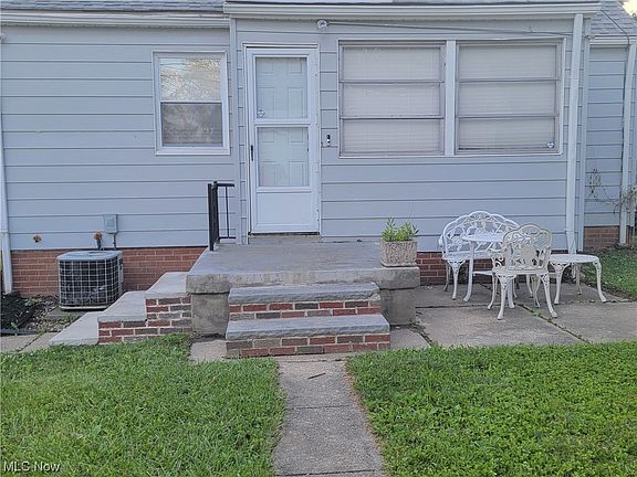 3rd image of 3887 E 177th St