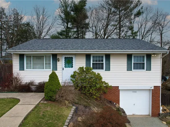 1366 Cavitt Rd, Monroeville, PA 15146