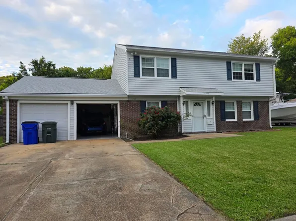 3386 Finch Ave, Norfolk, VA 23518