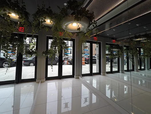 Rented by Cyberapts Management | media 32