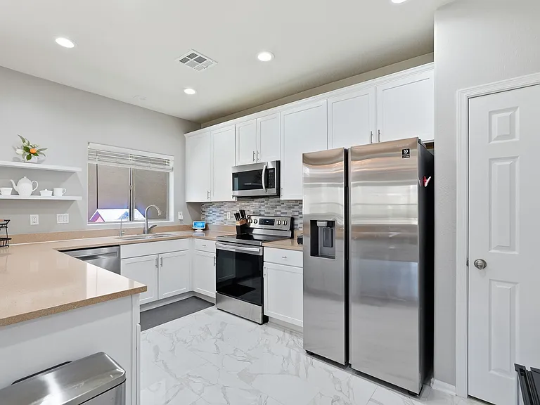 1072 S Cheshire Ln — Photo 37