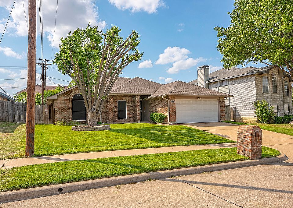 1st image of 2107 Havenwood Dr