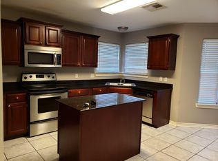 6011 S 39th Pl, Rogers, AR 72758