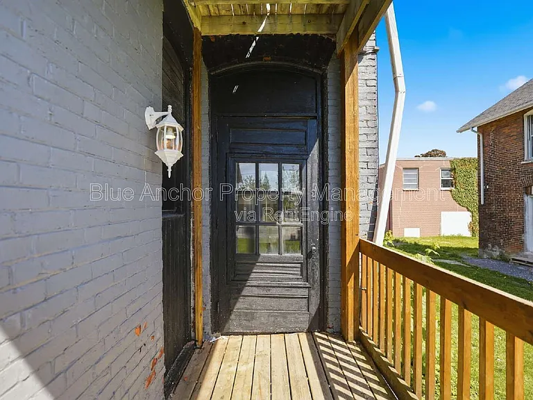 114 King St #2 — Photo 13