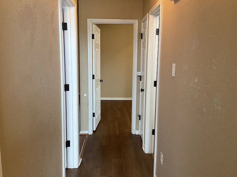 3508 Lauren St — Photo 10