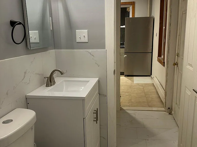 52 Gifford Ave #2 — Photo 5