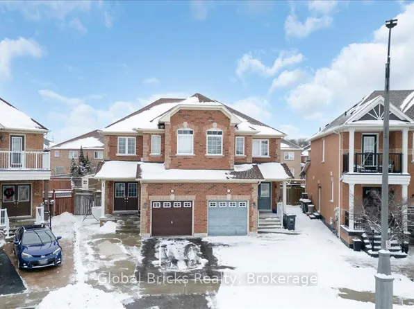 3314 Flagstone Dr, Mississauga, ON L5M 7T7