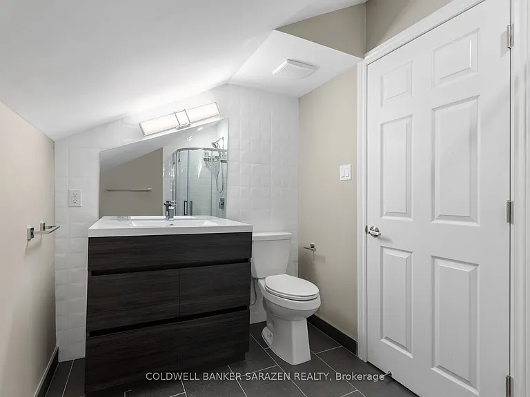 447 Green Ave #1 — Photo 30