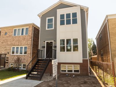 5754 N Elston Ave, Chicago, IL, 60630