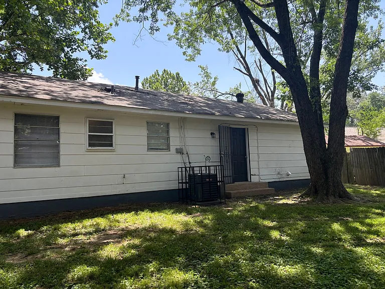 5203 Black Diamond Cv — Photo 42