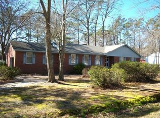 2416 English Squire Dr, Kinston, NC 28504