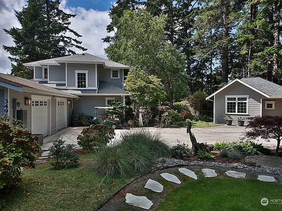 2nd image of 3496 Marine View Drive