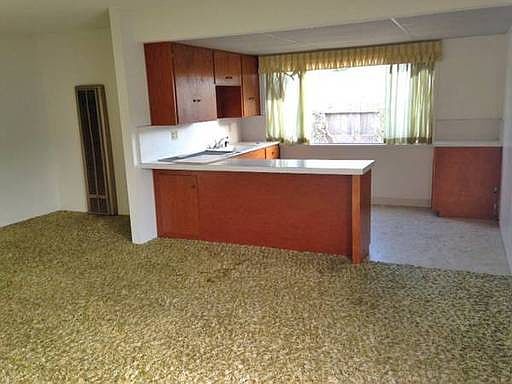 5th image of 772 Lemon Grove Ave