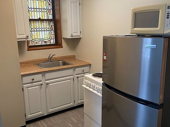 5th image of 307 S Aiken Ave APT 2