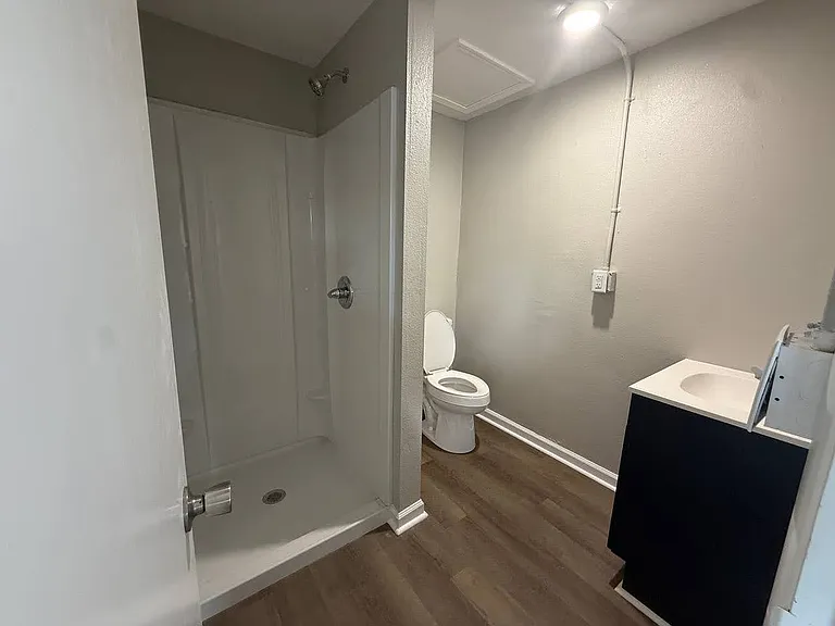 2751 Malvern Ave — Photo 4