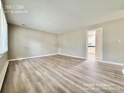 227 Delaware Dr Photo 1