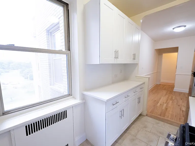 2190 Boston Rd #5M — Photo 7
