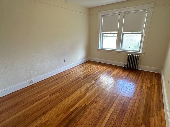 4th image of 24 Colborne Rd APT 5