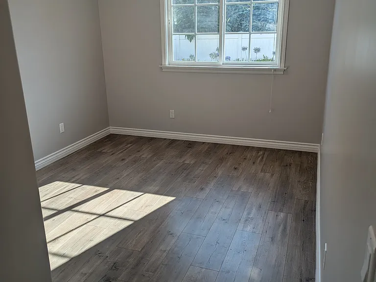 5741 Alessandro Ave — Photo 18