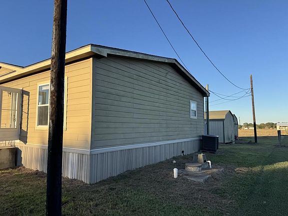 4th image of 633 S Joseph St