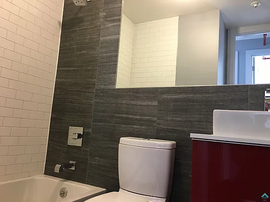 Rented by EXR | media 67