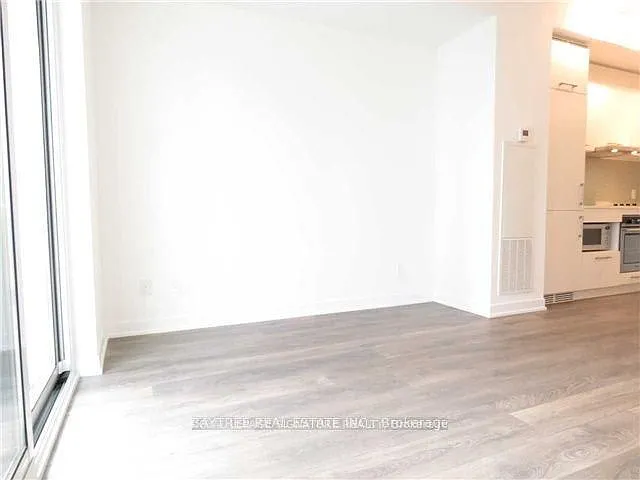 87 Peter St #2016 — Photo 2
