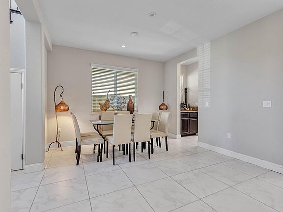 3rd image of 2861 Rio Seco Drive