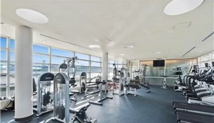Rented by Compass | media 12