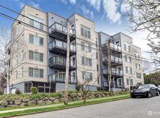 3202 SW Avalon Way APT 203, Seattle, WA 98126