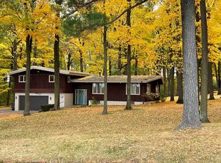 N4884 Hillcrest Dr, Bonduel, WI 54107