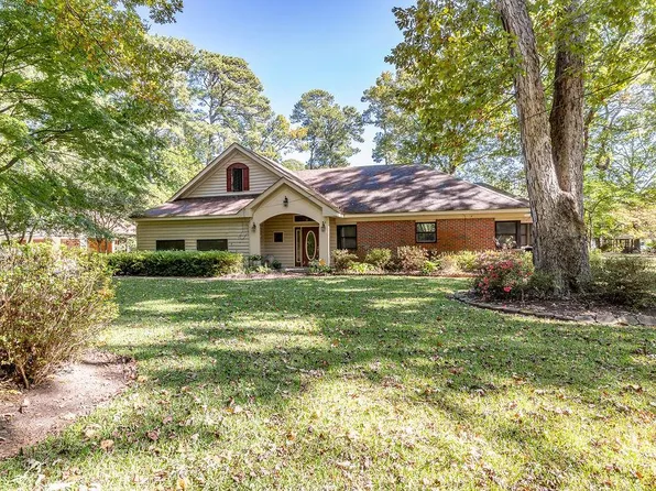 1960 Paddock Rd, Norfolk, VA 23518