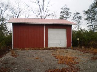 S Stone Rd, Crossville, TN 38571