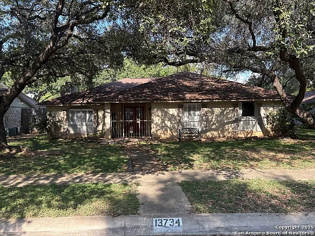 13734 Wood Point — Photo 1