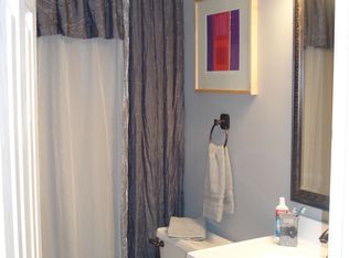 124 Coventry Lake Dr, Lexington, SC 29072